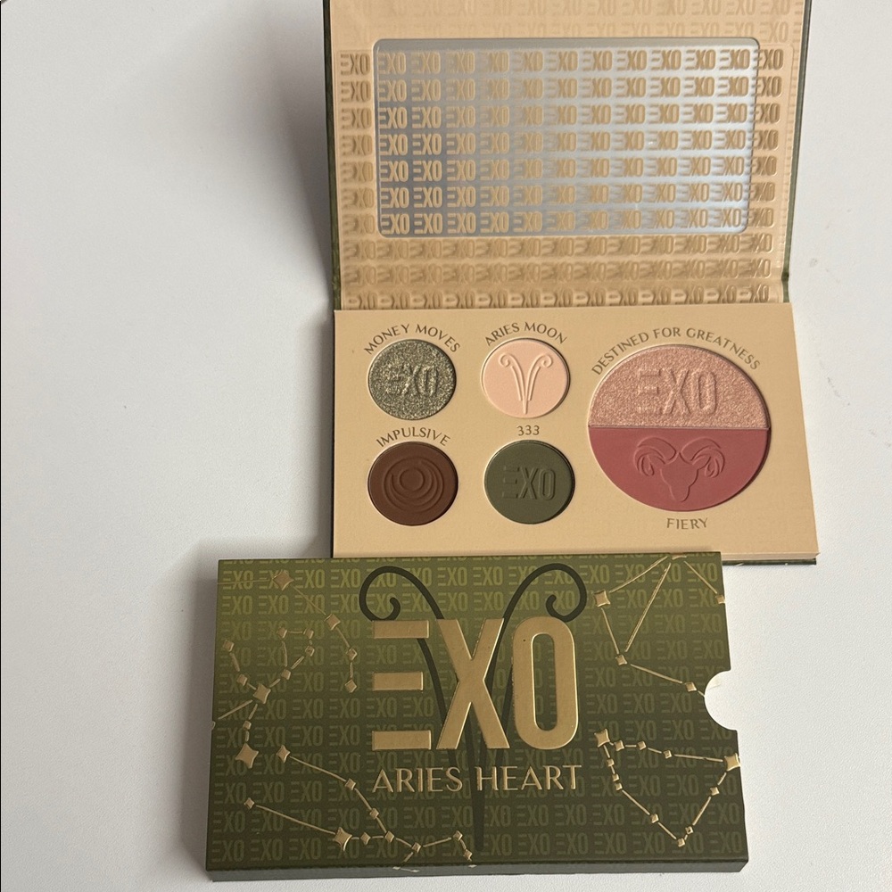 EXO Aries Heart Eyeshadow Palette